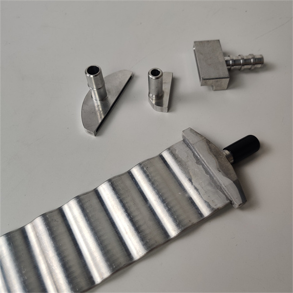 CNC汽车电池业务用途车硬电池冷却铝水冷板