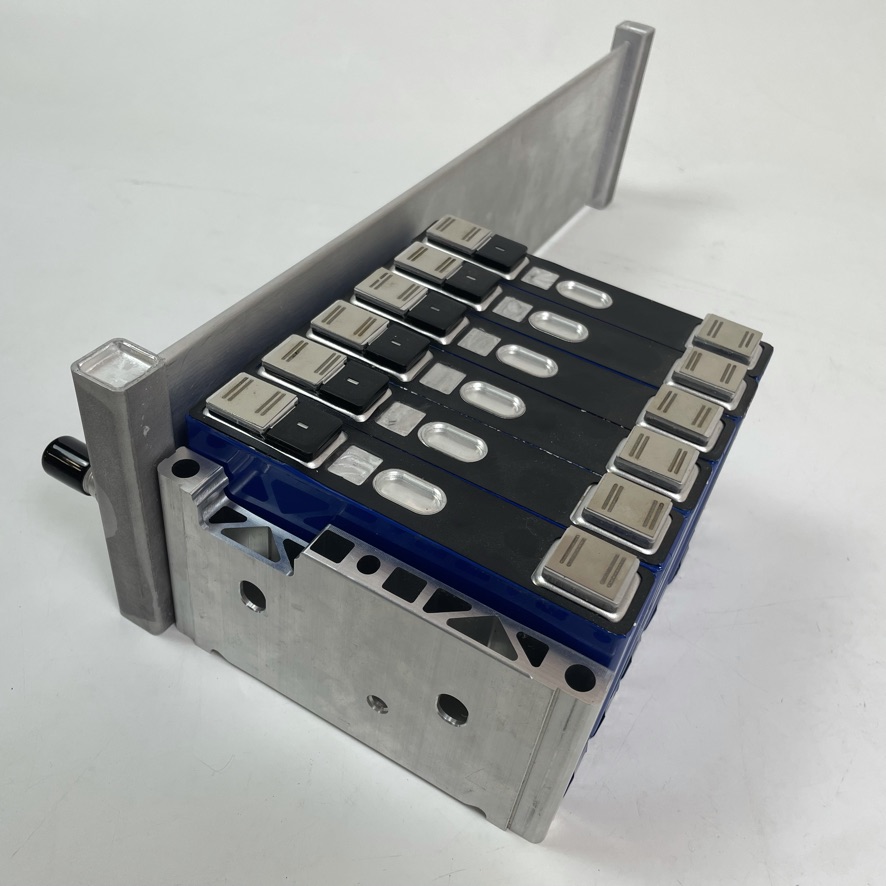 太阳能收集储能微电网控制铝冷却管